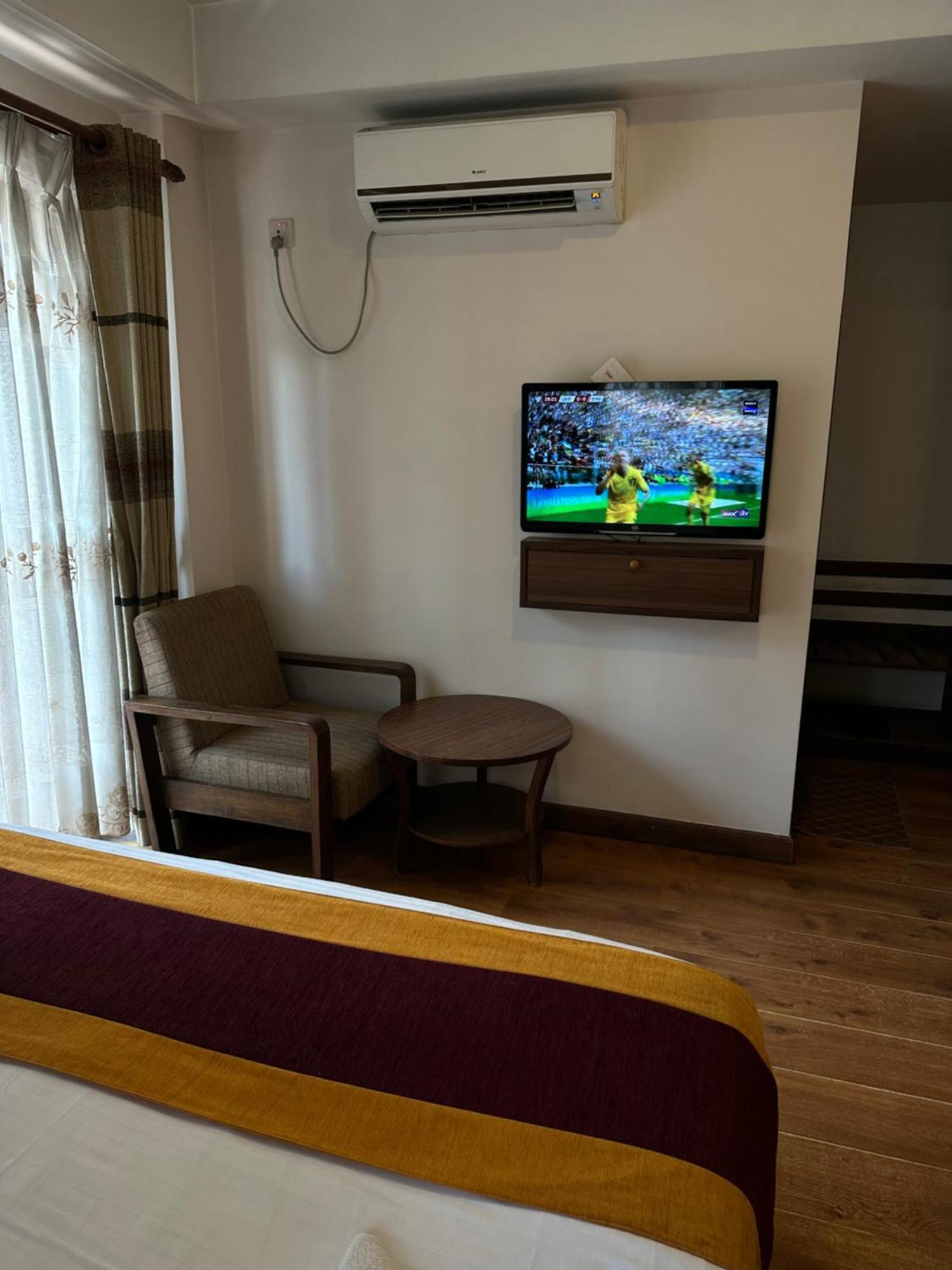 Hotel Everest Nepal Katmandu Dış mekan fotoğraf